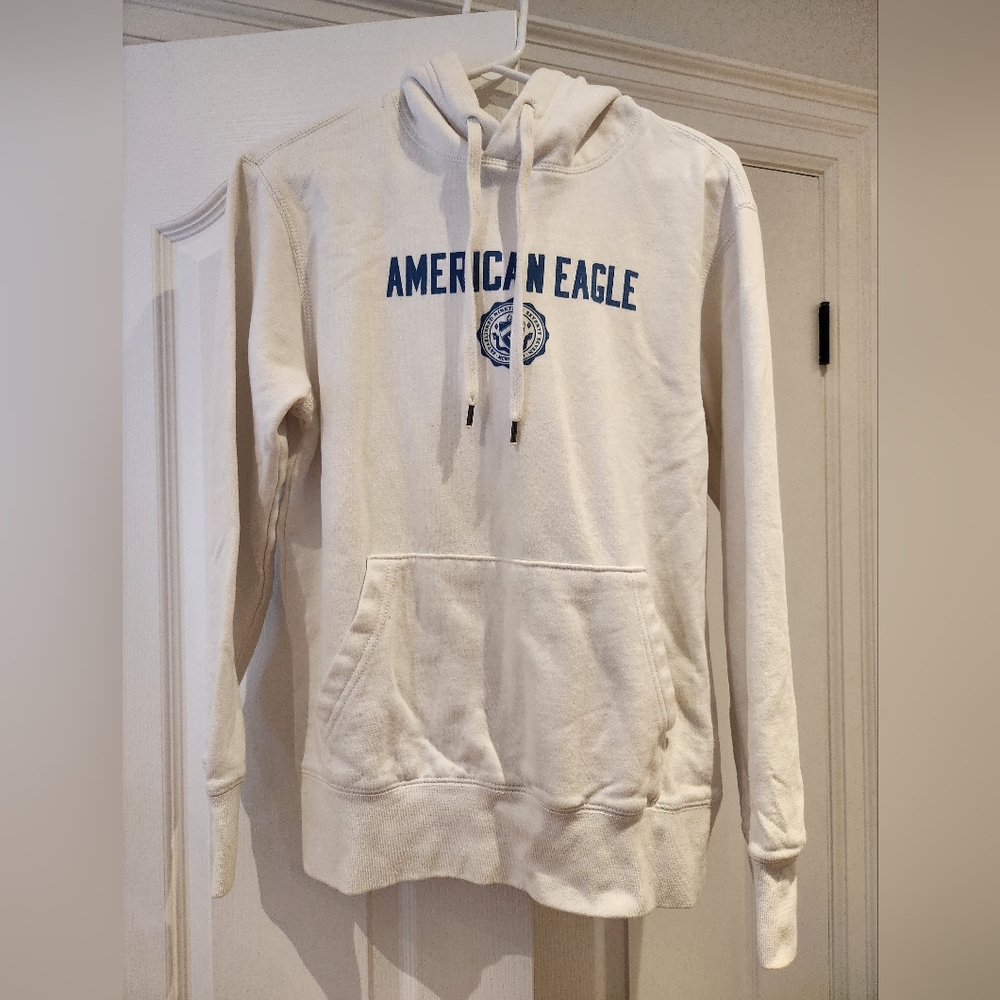 American Eagle Outfitters Soft White Hoodie